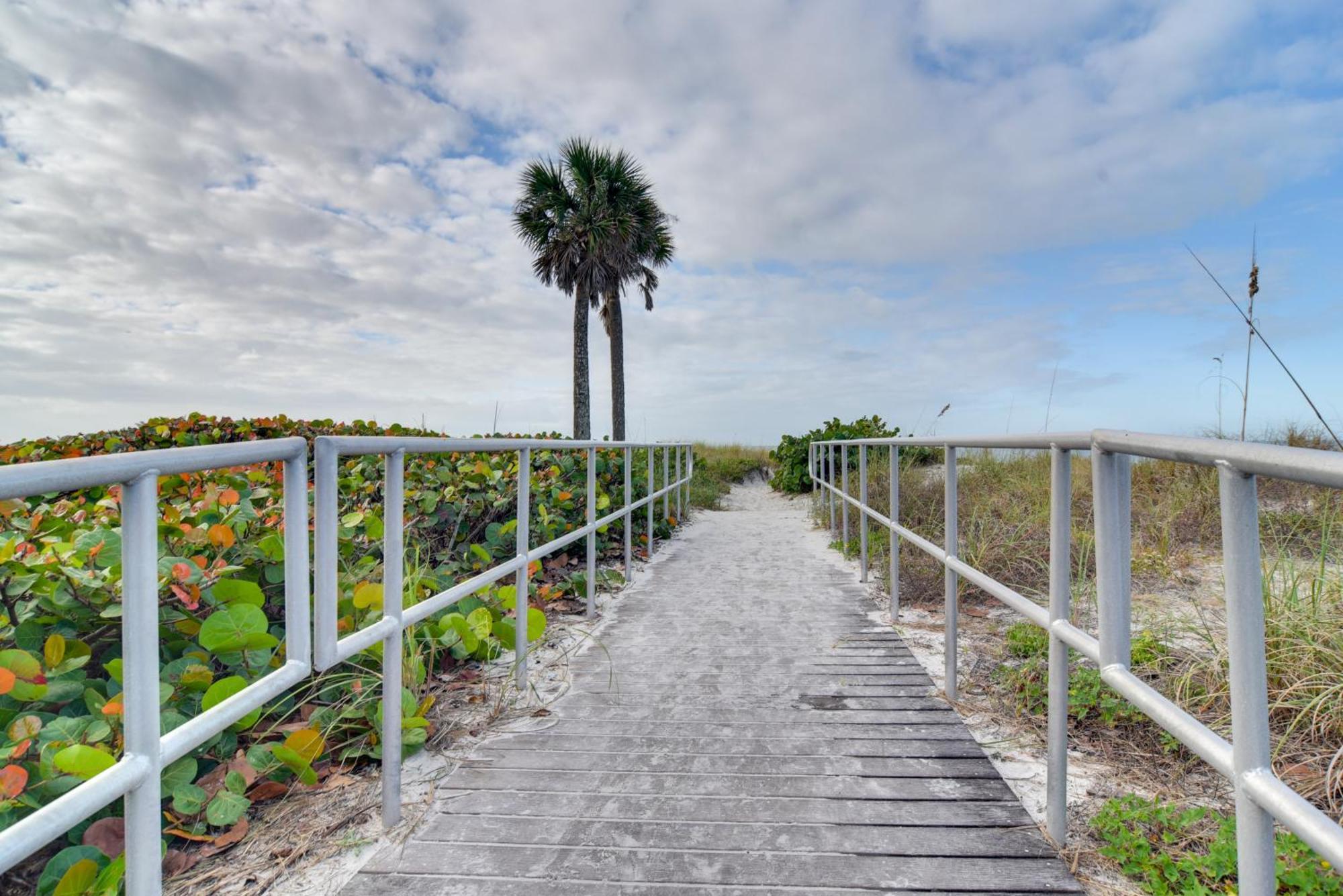 סיינט פיט ביץ' Condo With Community Pool - Walk To Madeira Beach! מראה חיצוני תמונה